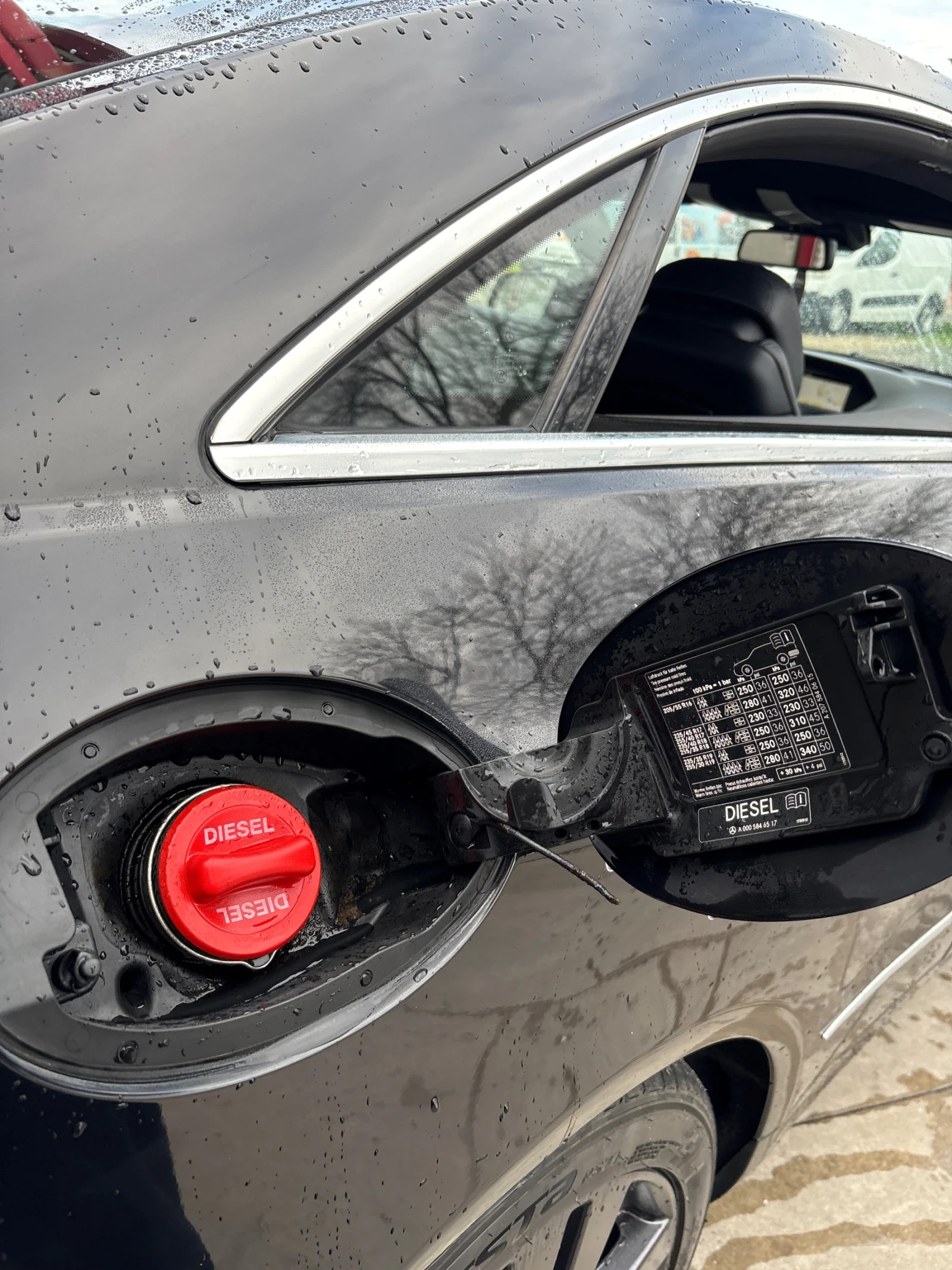 Mercedes-Benz E 250 Coupe , снимка 12 - Автомобили и джипове - 54083736