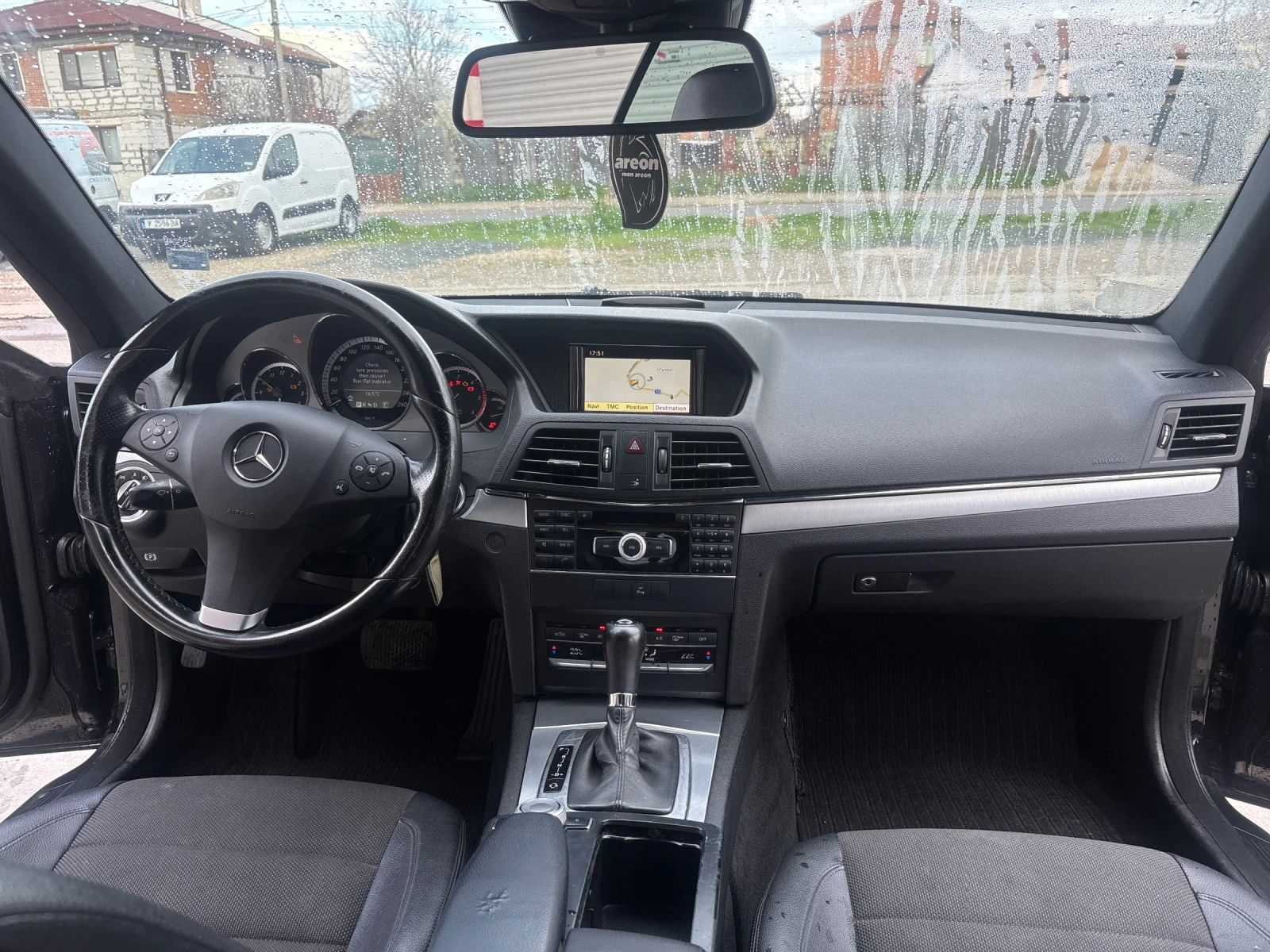 Mercedes-Benz E 250 Coupe , снимка 7 - Автомобили и джипове - 54083736