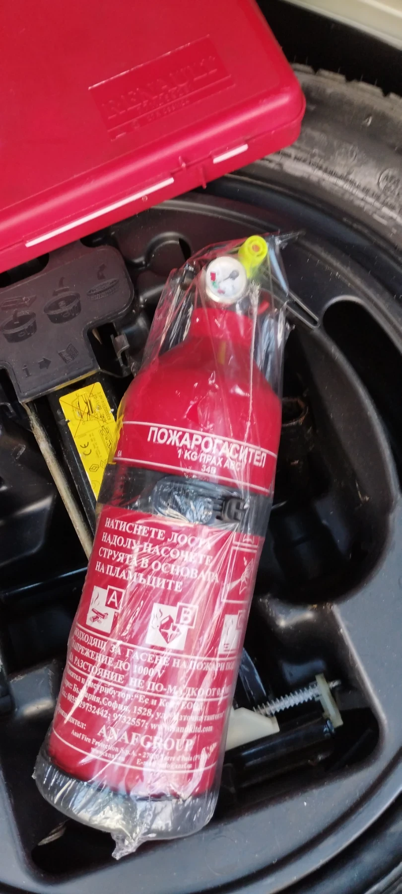 Renault Scenic K9K, снимка 5 - Автомобили и джипове - 54095877