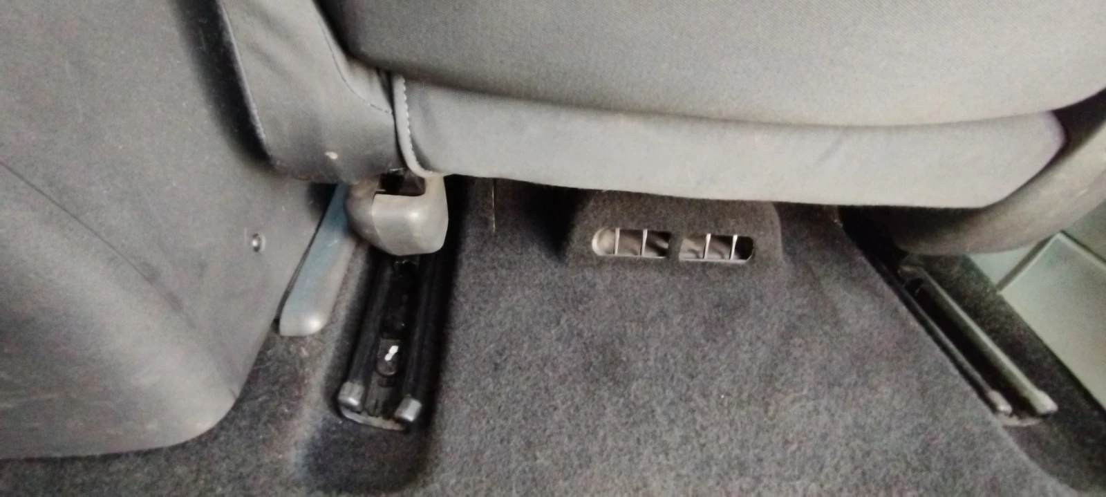 Renault Scenic K9K, снимка 9 - Автомобили и джипове - 54095877