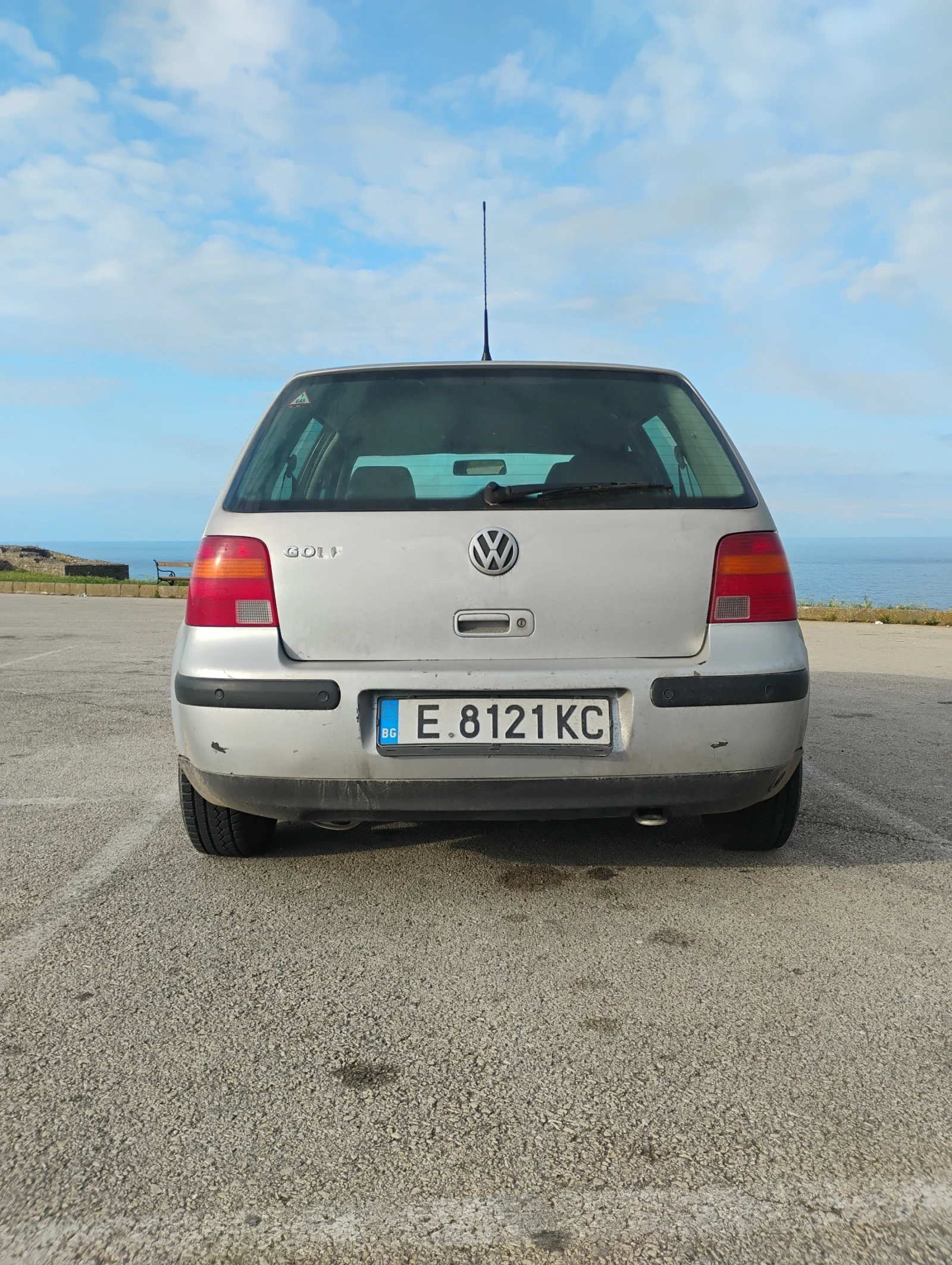 VW Golf, снимка 3 - Автомобили и джипове - 54170350