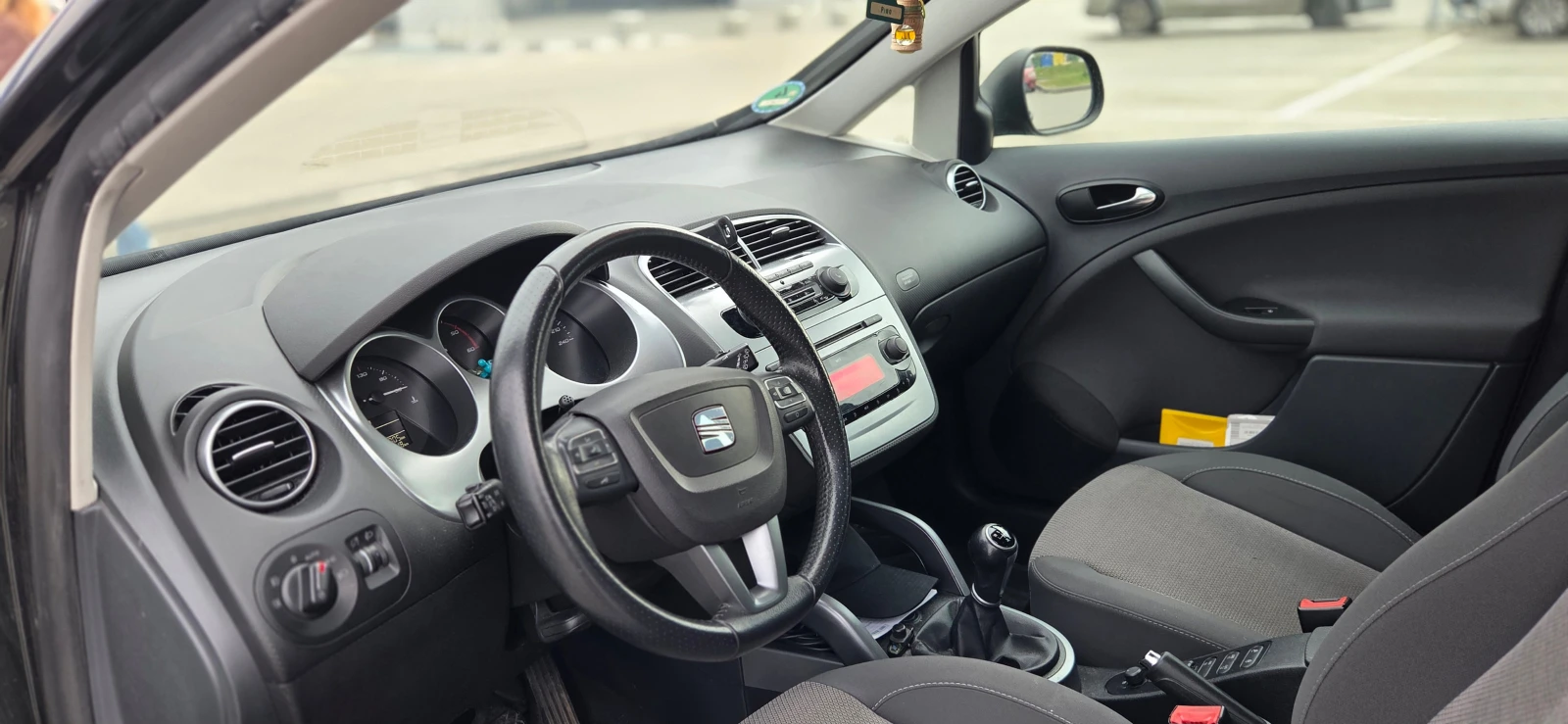 Seat Altea XL, снимка 3 - Автомобили и джипове - 54208437