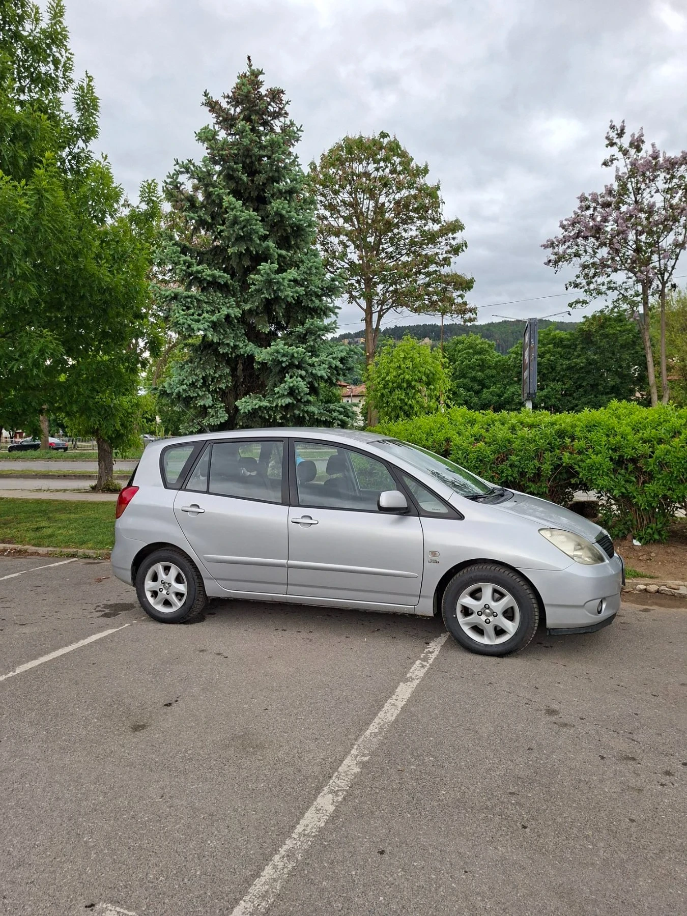 Toyota Corolla verso, снимка 4 - Автомобили и джипове - 55252989