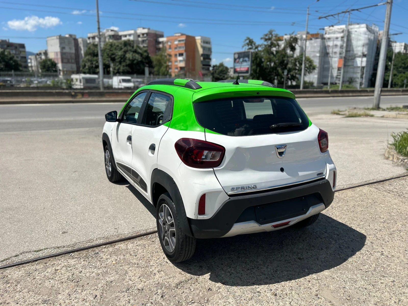 Dacia Spring, снимка 5 - Автомобили и джипове - 54773760