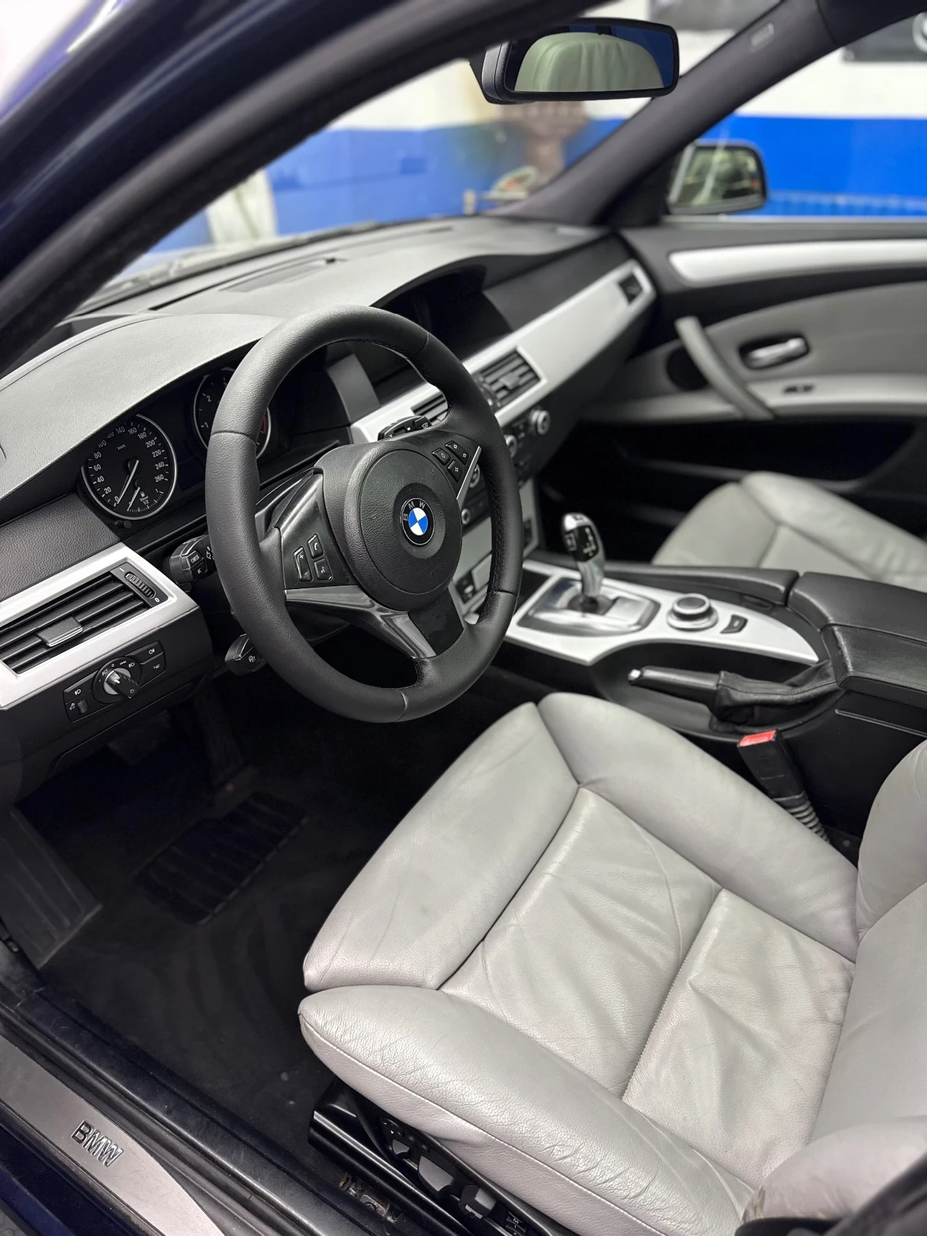 BMW 530 XD* DISTRONIC* HEAD-UP* PANO, снимка 9 - Автомобили и джипове - 54804680