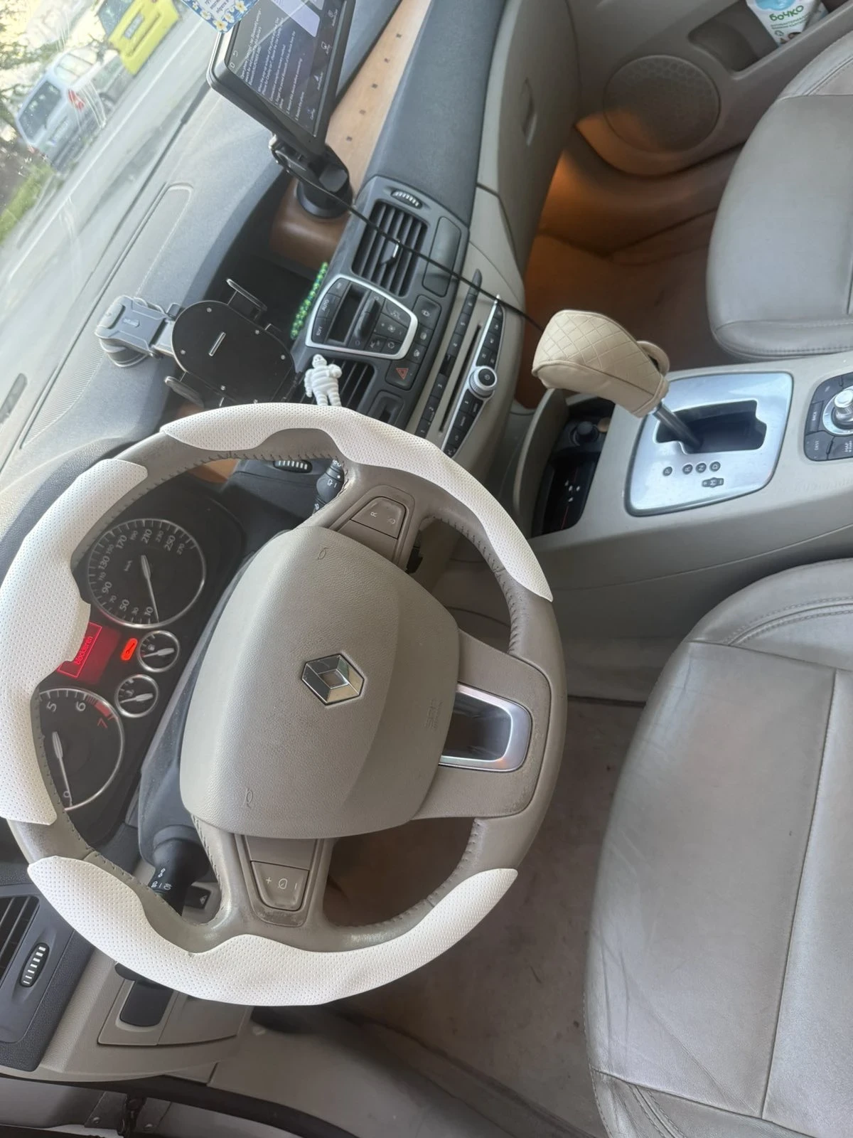 Renault Laguna Initiale, снимка 9 - Автомобили и джипове - 54807703