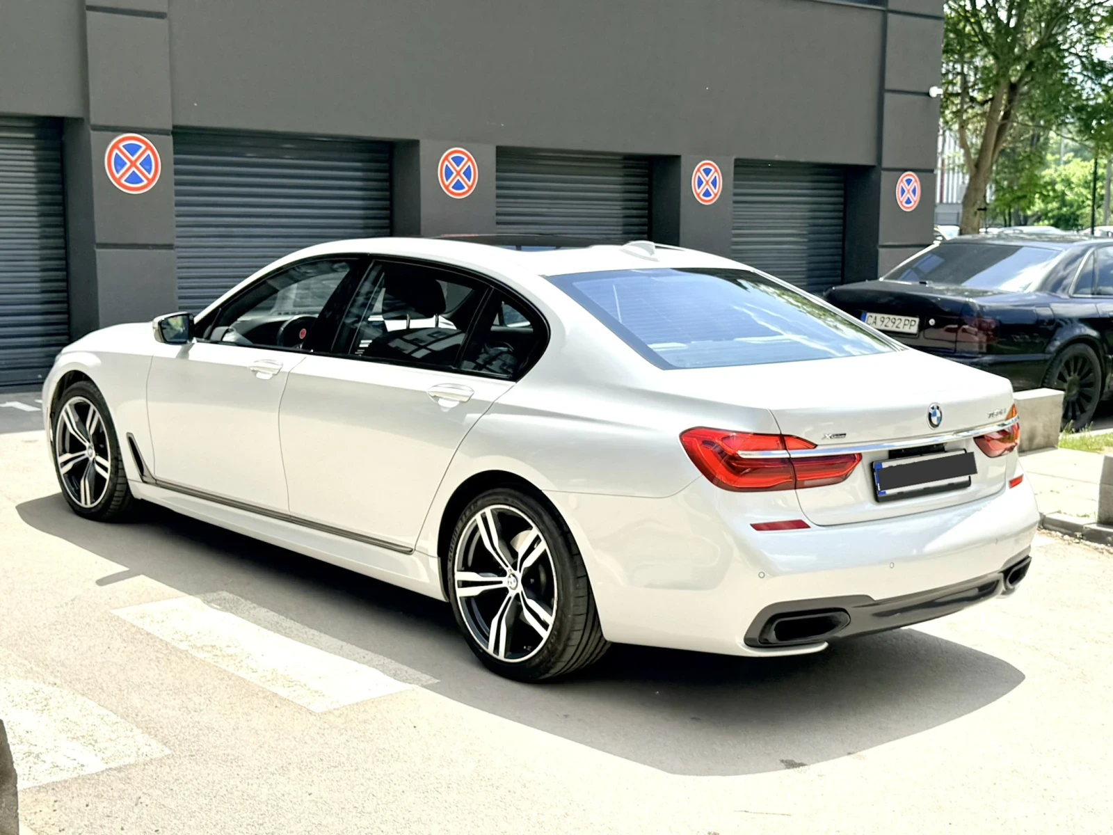 BMW 750, снимка 7 - Автомобили и джипове - 54857502