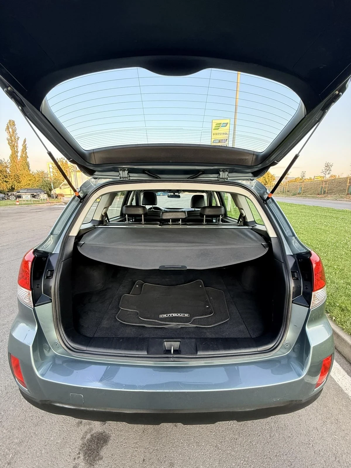 Subaru Outback 2.0 diesel 150 ks., снимка 14 - Автомобили и джипове - 55607516