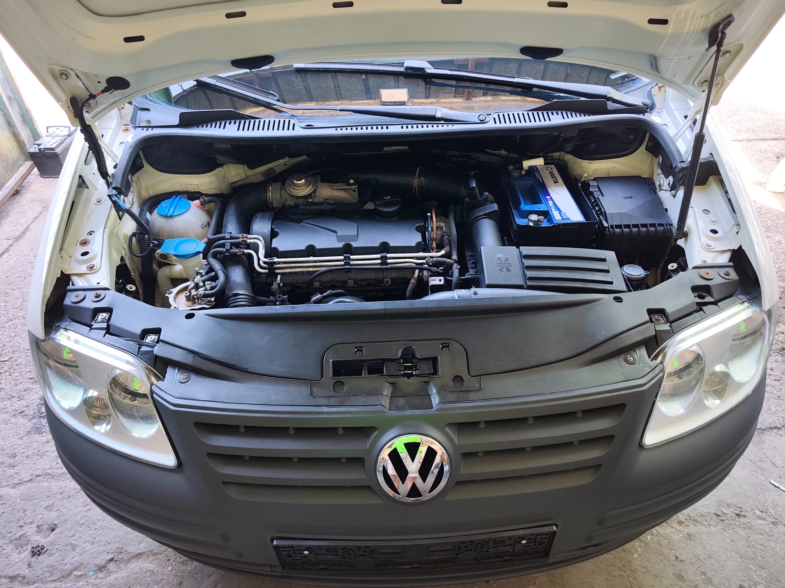 VW Caddy 1.9TDI КЛИМАТИК, снимка 15 - Автомобили и джипове - 55939101