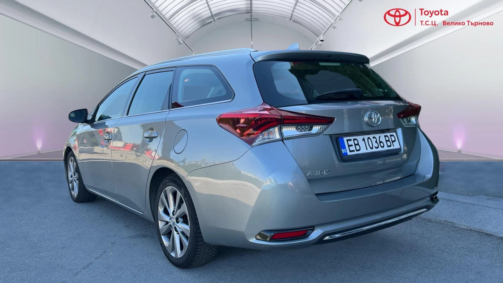 Toyota Auris 1.6D 6MT, снимка 7 - Автомобили и джипове - 56117084