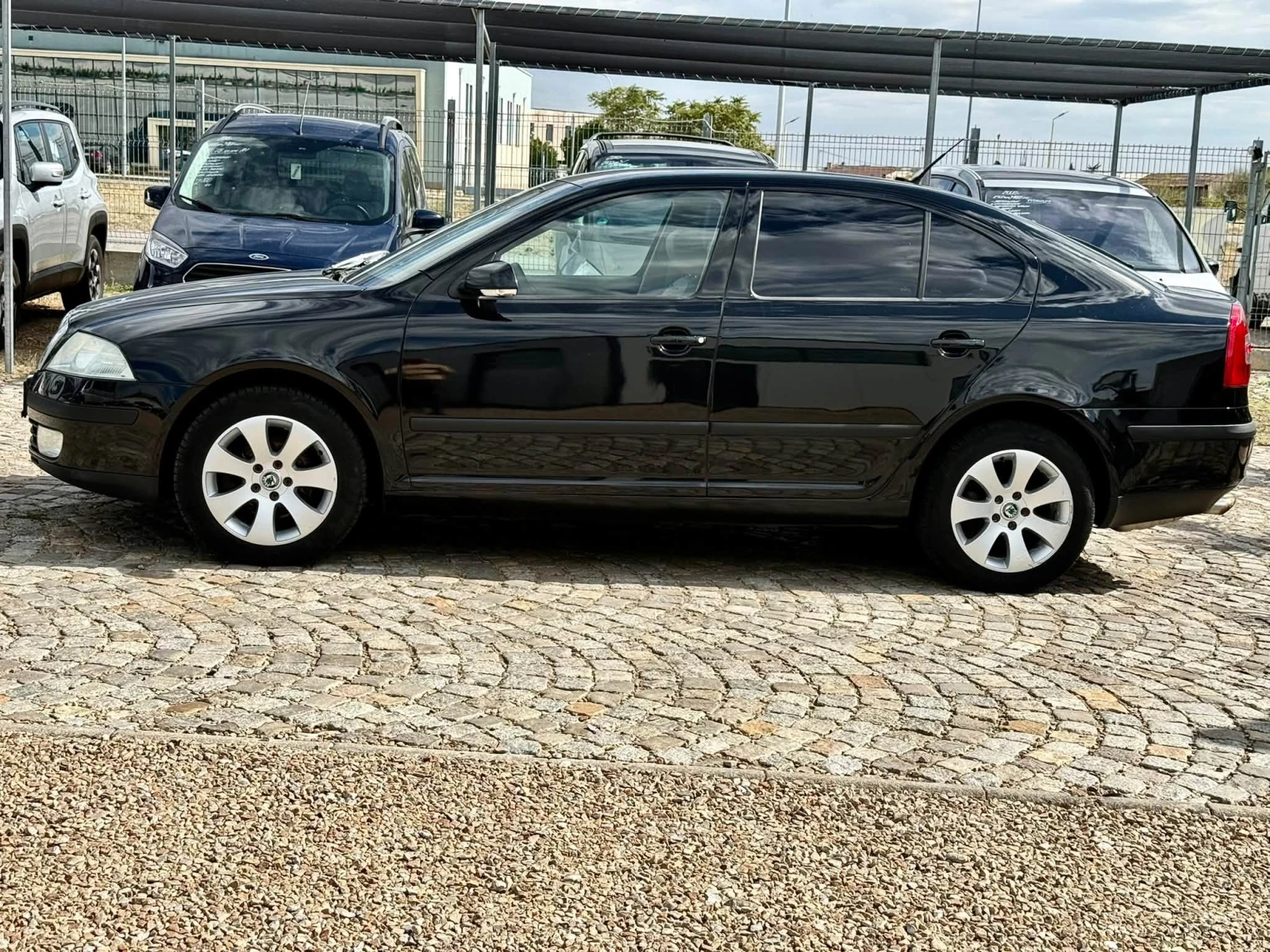Skoda Octavia 2.0 АВТОМАТИК, снимка 2 - Автомобили и джипове - 56256851