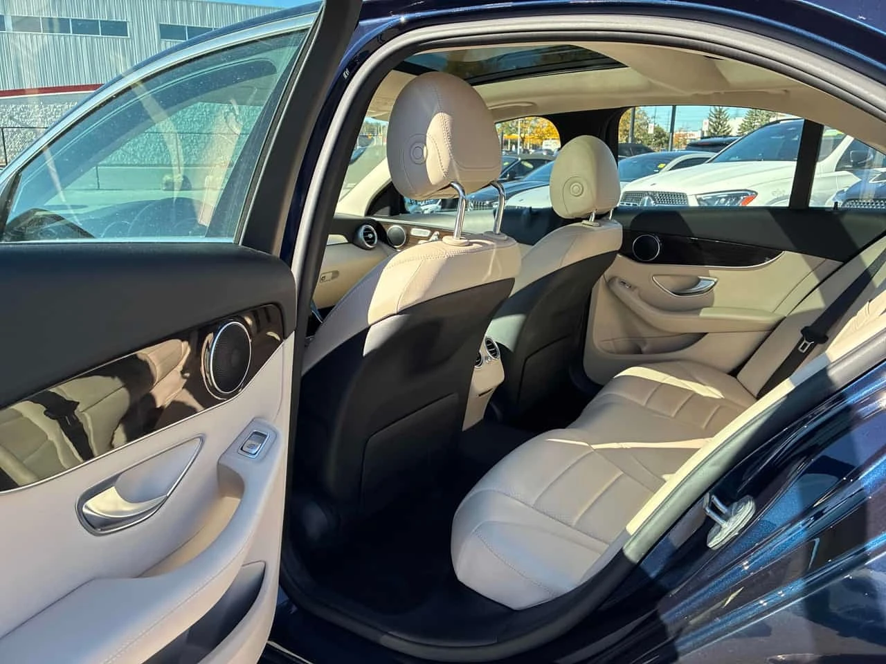 Mercedes-Benz C 300 * CARFAX * ������� * KEYLESS *  | Mobile.bg � ����������� 11
