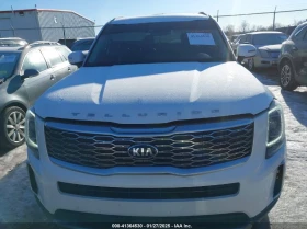 Kia Telluride 3.8L V-6 DI, DOHC, VVT, 291HP Front Wheel Drive, снимка 4