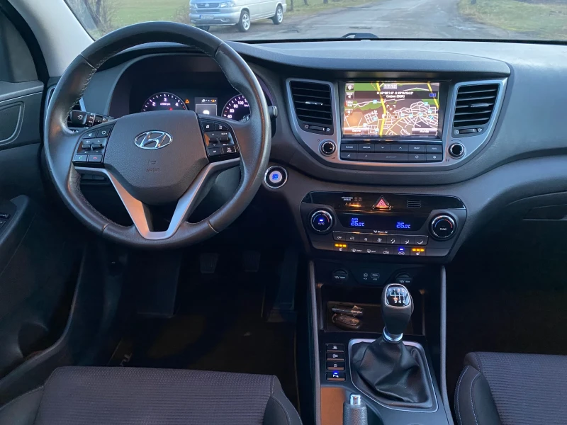 Hyundai Tucson 1.7CRDI, снимка 7 - Автомобили и джипове - 47361694