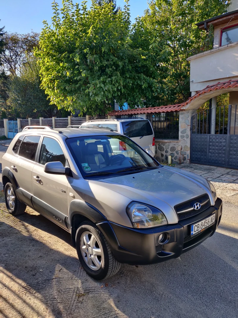 Hyundai Tucson 4x4, снимка 5 - Автомобили и джипове - 48951926