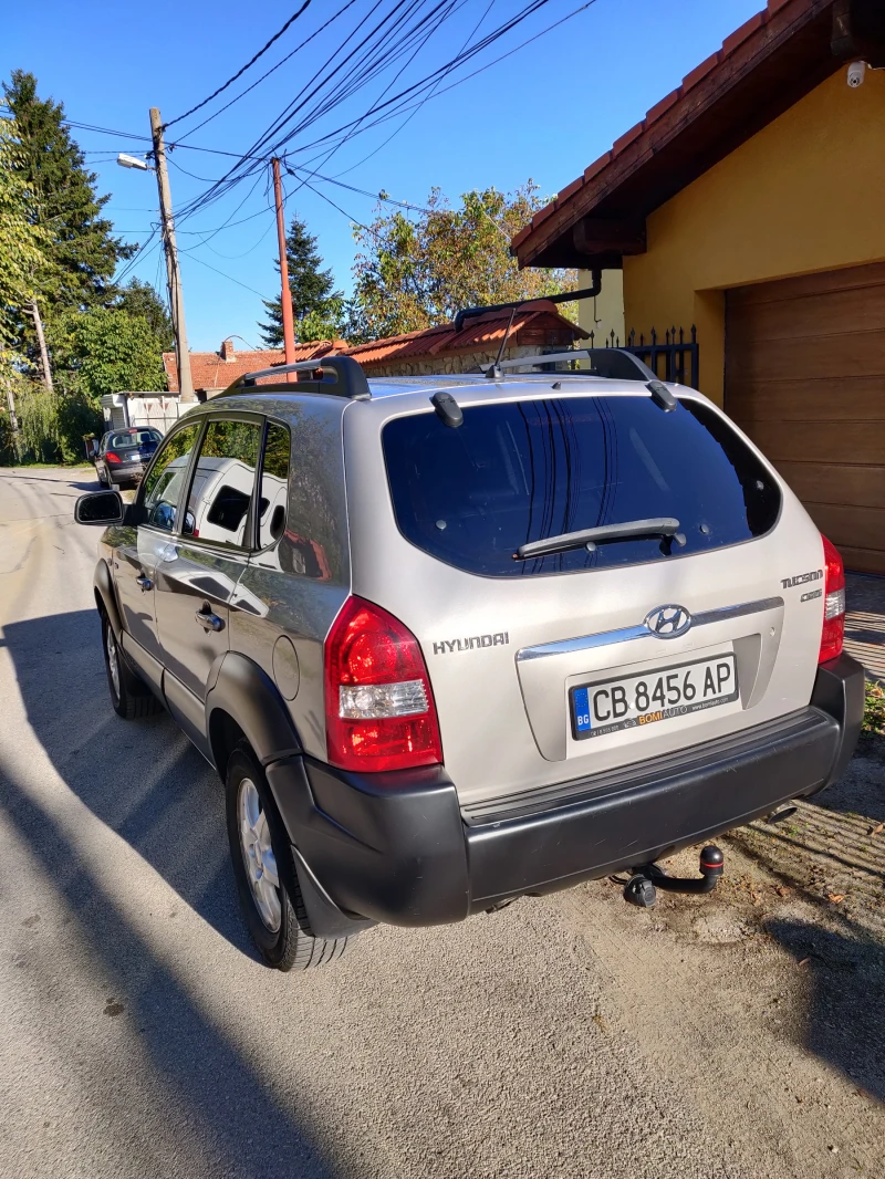 Hyundai Tucson 4x4, снимка 2 - Автомобили и джипове - 48951926