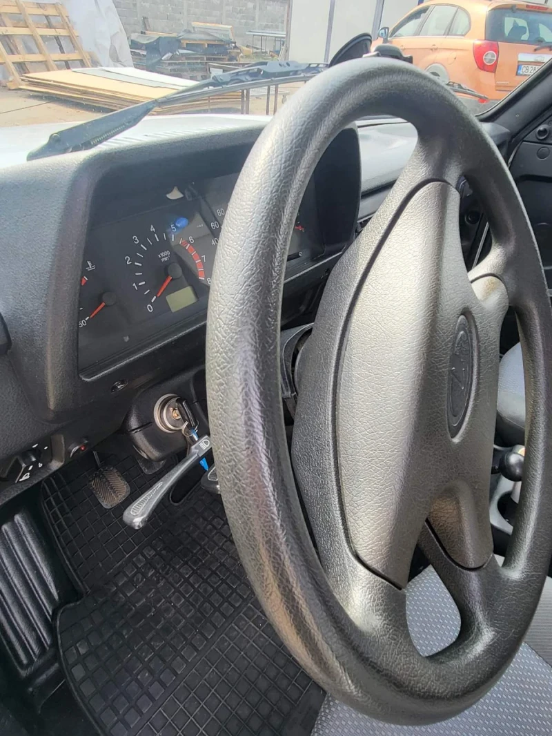 Lada Niva 1.7 Инжекцион Газова уредба ., снимка 5 - Автомобили и джипове - 52387261