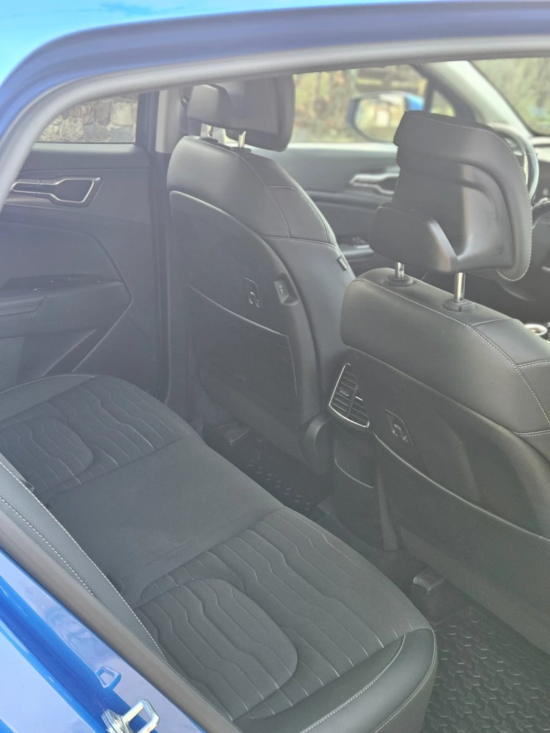 Kia Sportage 1.6 4x4 Mild Hybrid, снимка 9 - Автомобили и джипове - 52830004