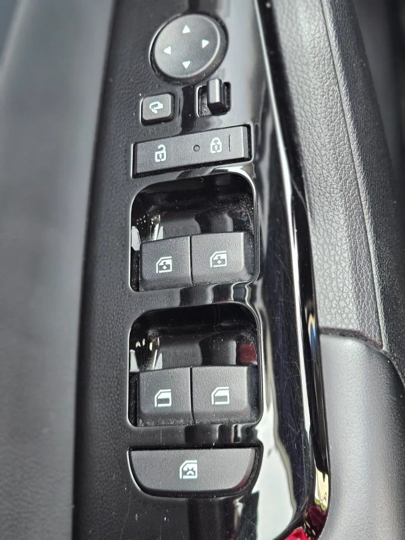 Kia Sportage 1.6 4x4 Mild Hybrid, снимка 7 - Автомобили и джипове - 52830004