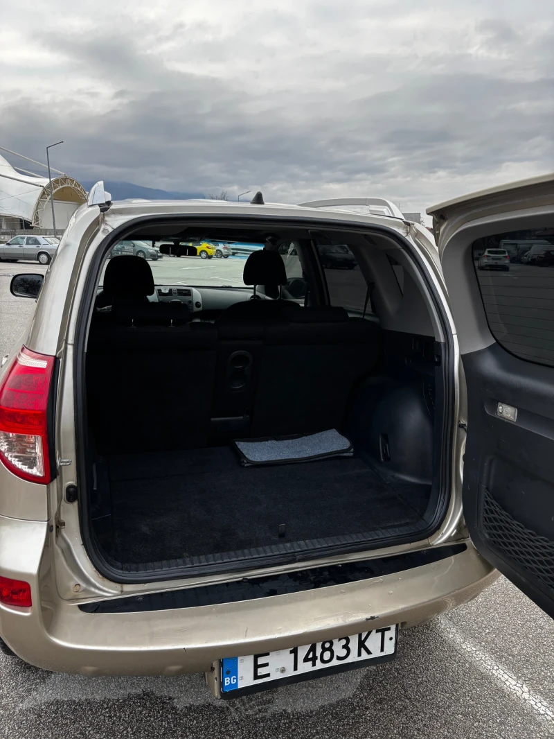Toyota Rav4, снимка 5 - Автомобили и джипове - 53432996