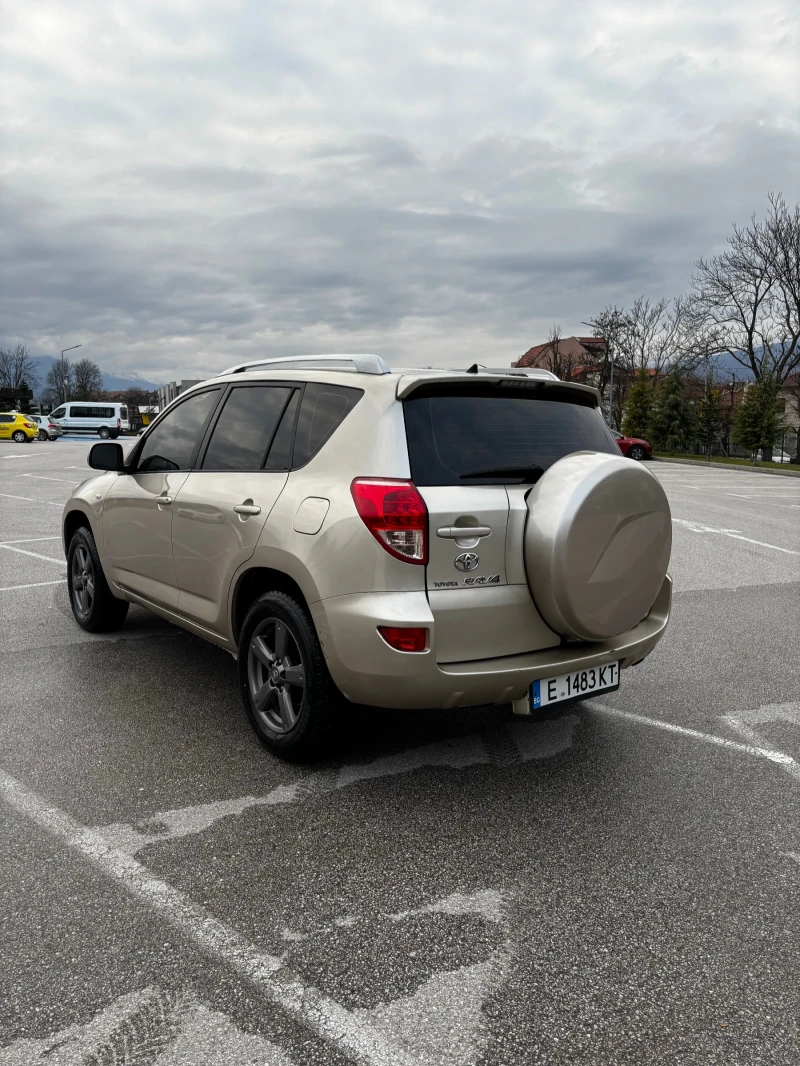 Toyota Rav4, снимка 3 - Автомобили и джипове - 53432996