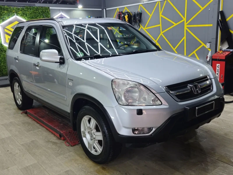 Honda Cr-v 2.0 i 4X4 EXECUTIVE AUTOMAT 8 GUMI FULL SERVICE , снимка 3 - Автомобили и джипове - 53538423