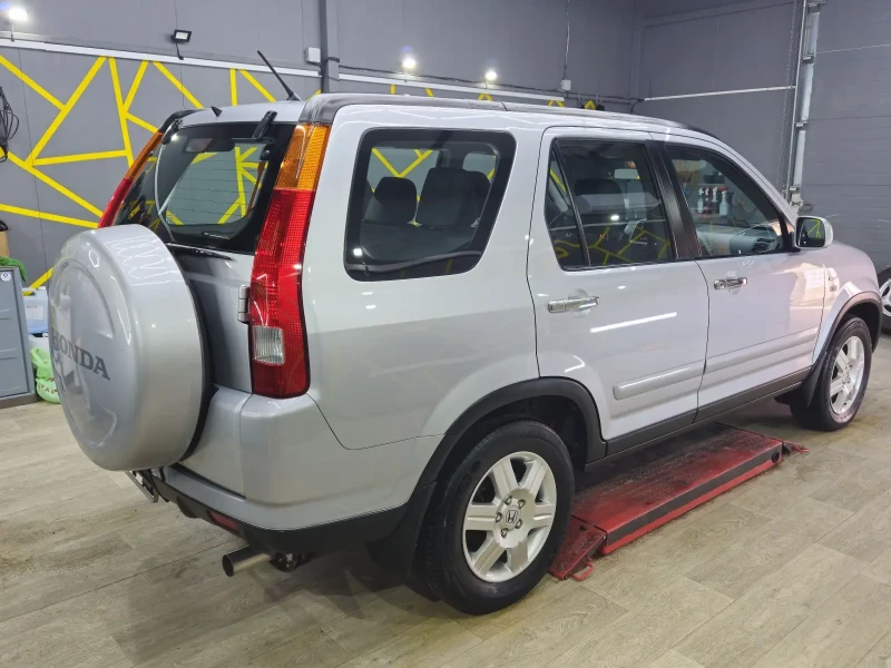 Honda Cr-v 2.0 i 4X4 EXECUTIVE AUTOMAT 8 GUMI FULL SERVICE , снимка 4 - Автомобили и джипове - 53538423