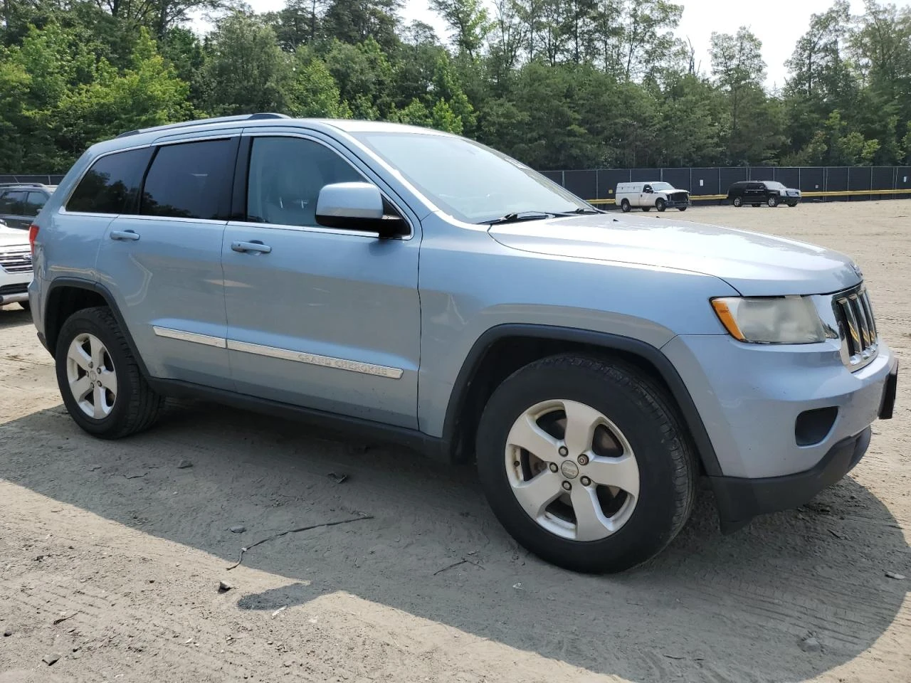 Jeep Grand cherokee LAREDO 5.7L * ФИКСИРАНА ЦЕНА*  - изображение 2