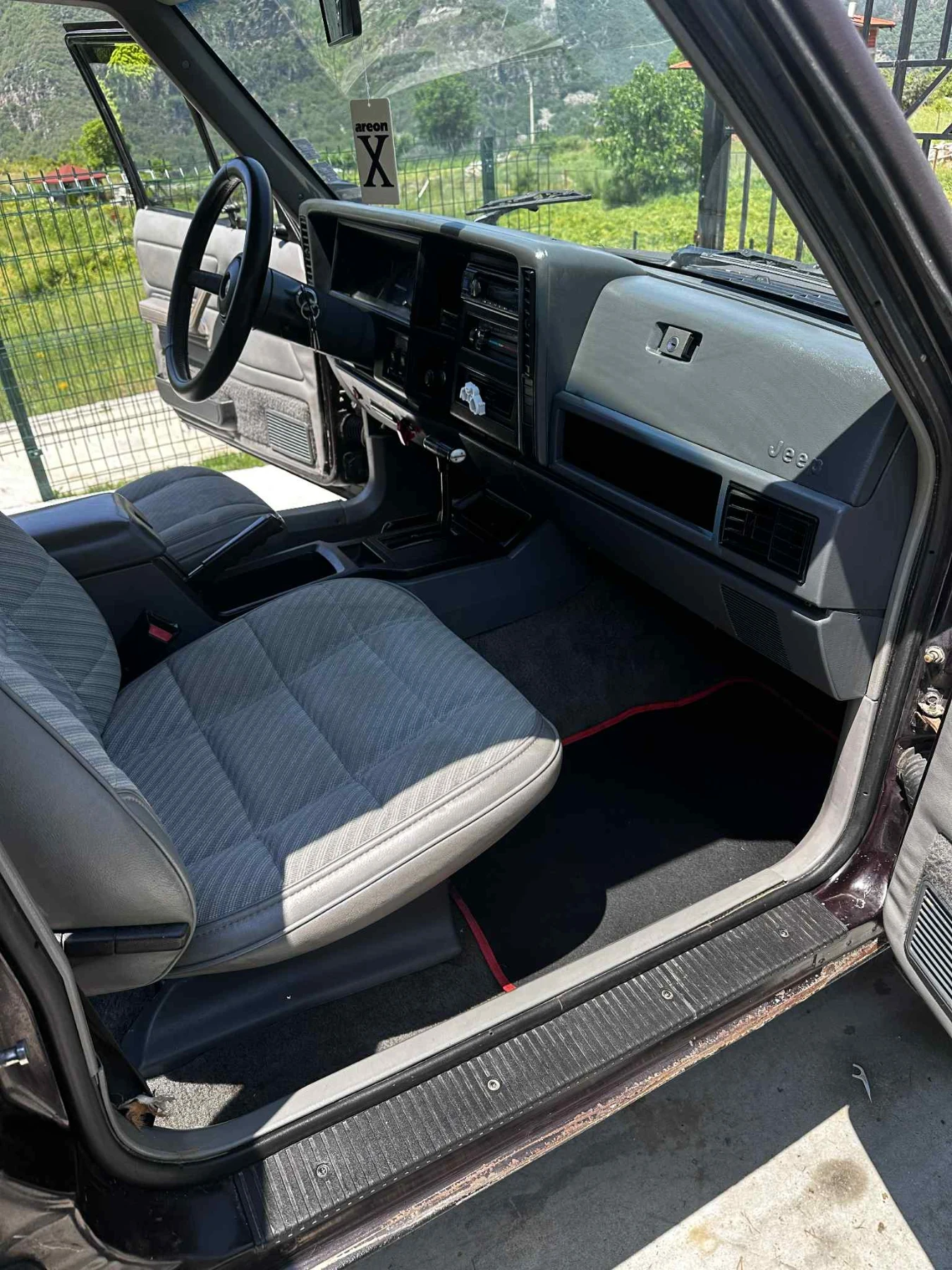 Jeep Cherokee  - изображение 5