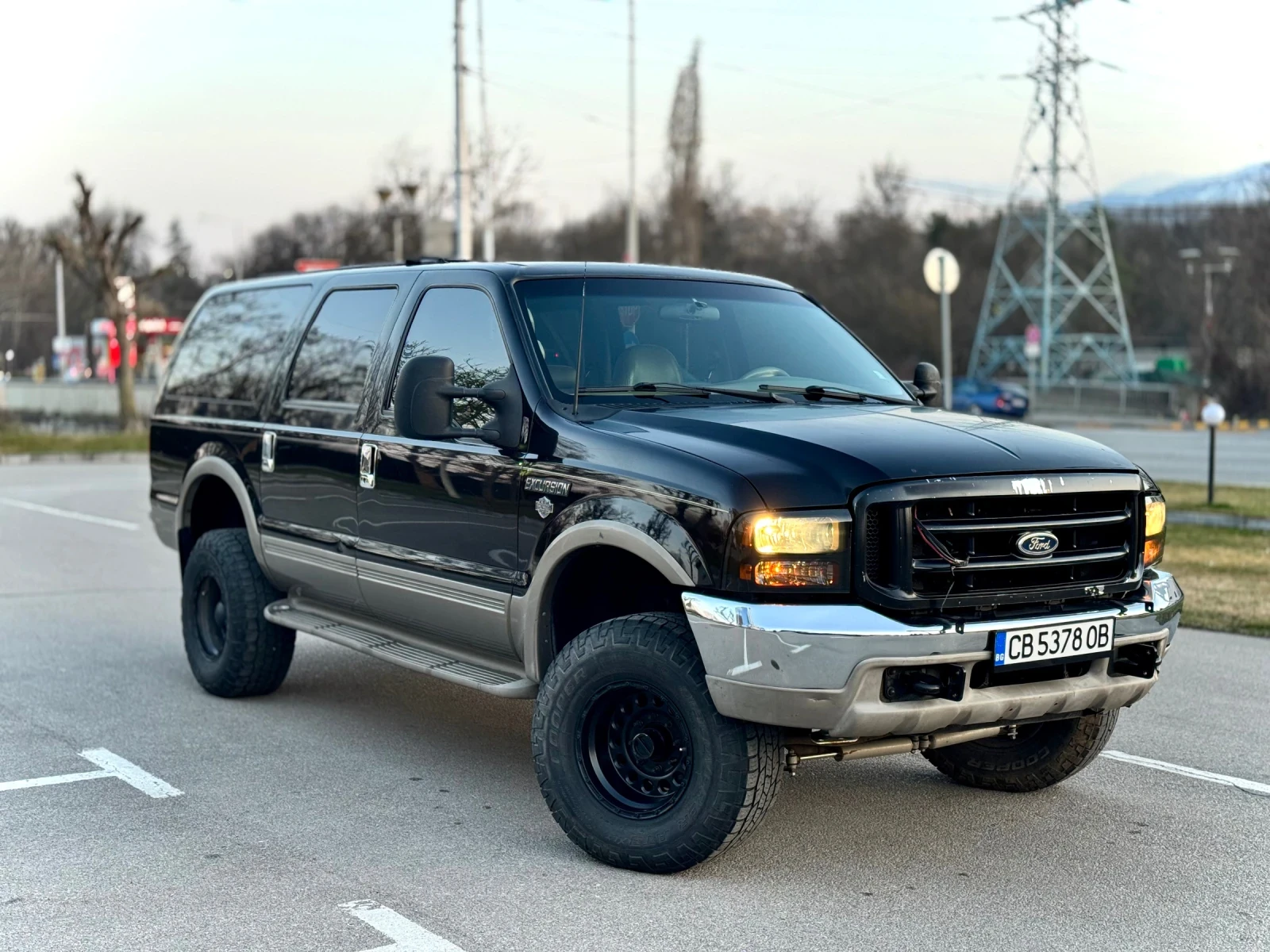 Ford Excursion Exclusive