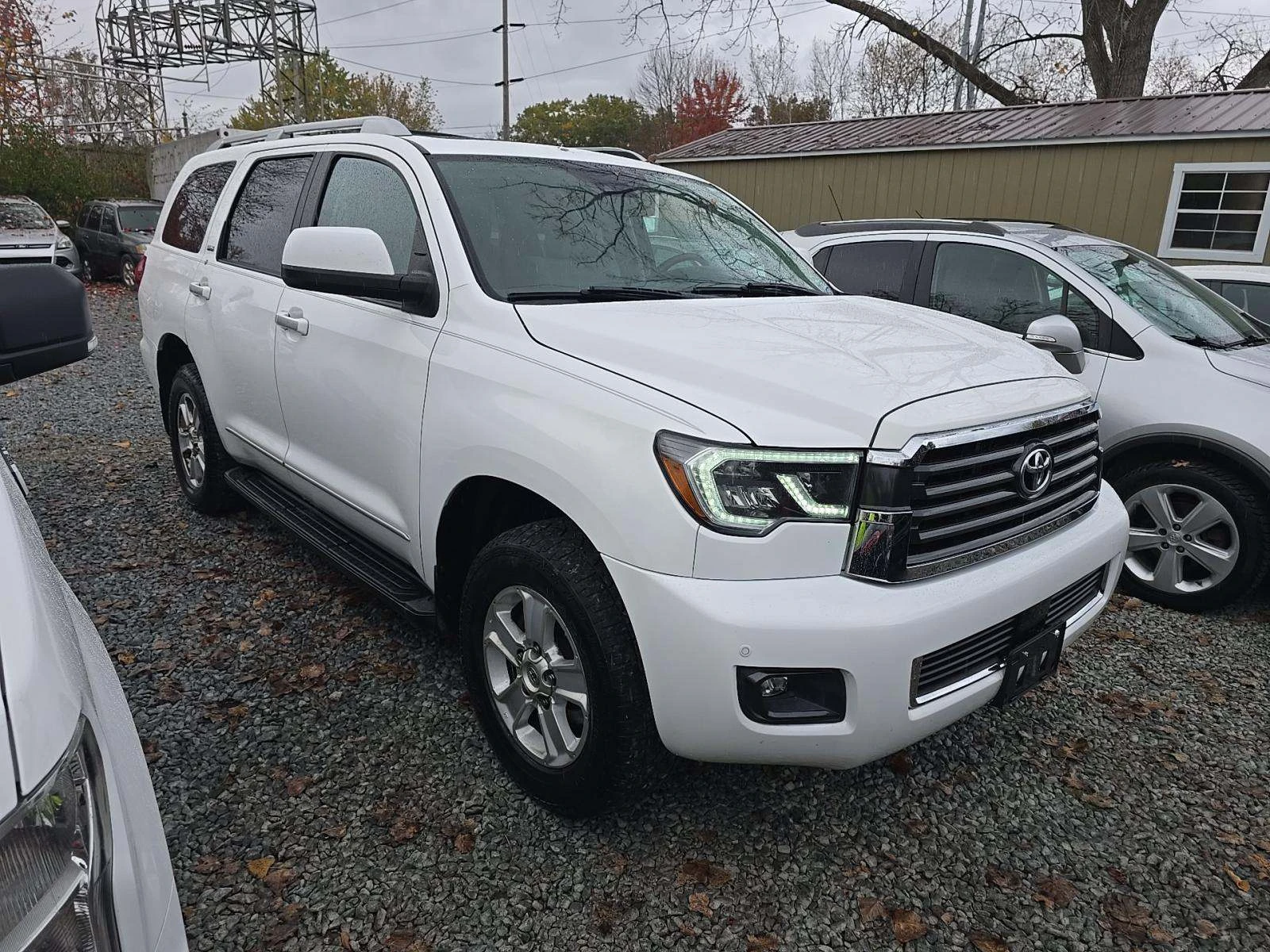 Toyota Sequoia SR5 4x4 | Mobile.bg   12