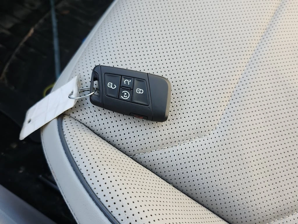 VW Tiguan * HIGHLINE R LINE * CARFAX *    | Mobile.bg   7