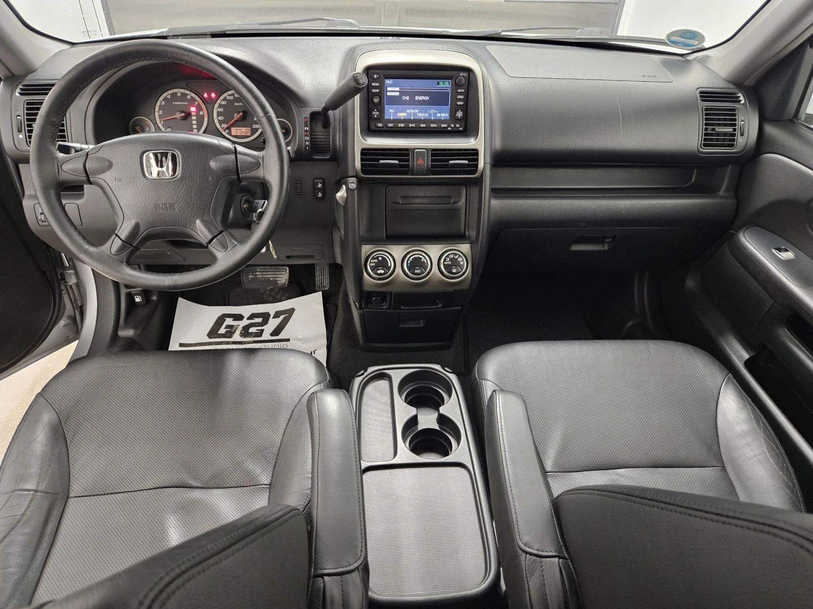 Honda Cr-v 2.0 i 4X4 EXECUTIVE AUTOMAT 8 GUMI FULL SERVICE , снимка 9 - Автомобили и джипове - 53538423