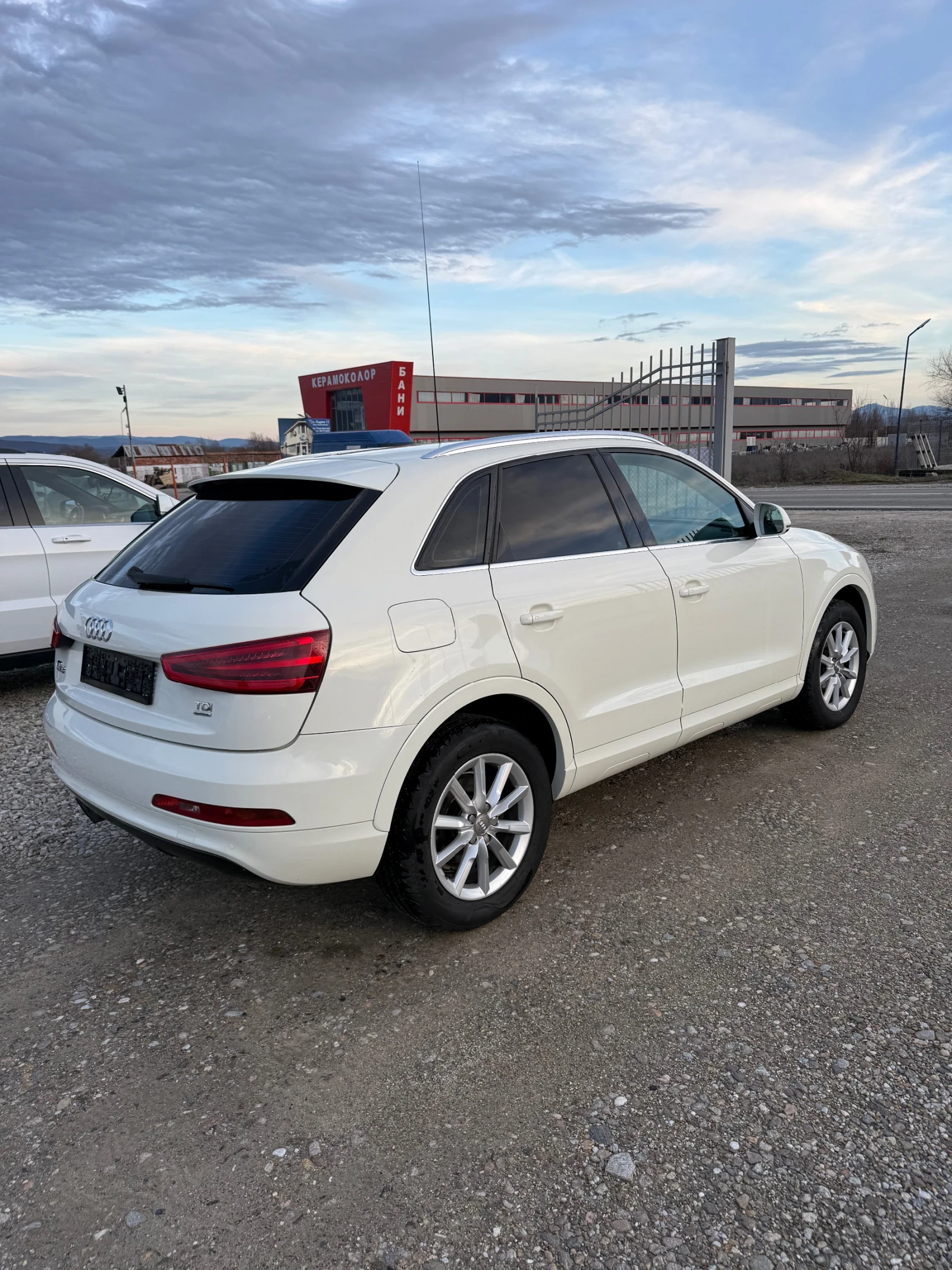 Audi Q3 2.0TDI* quattro* ЛИЗИНГ - изображение 4