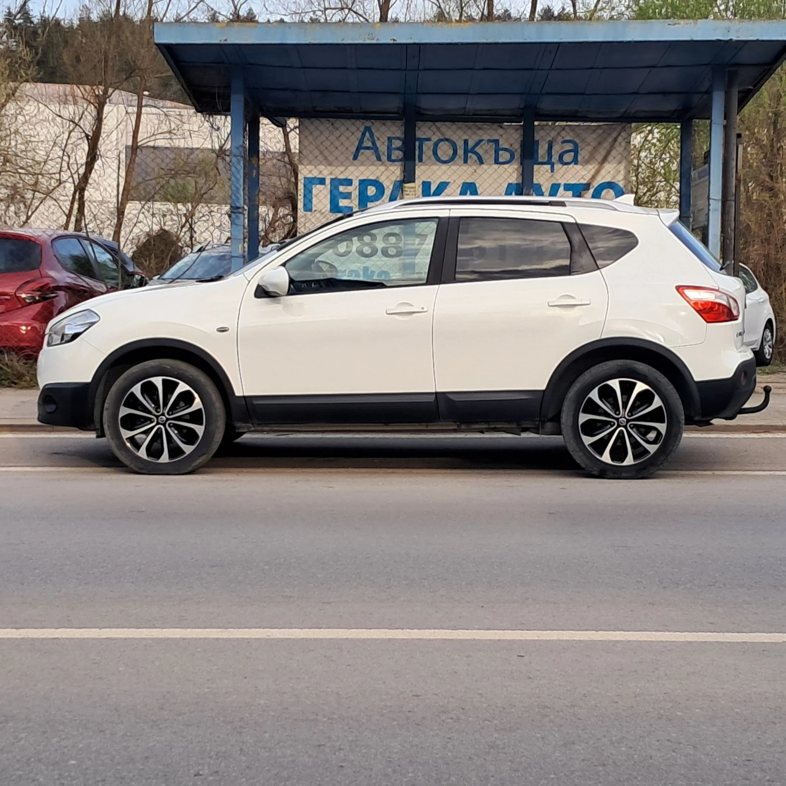 Nissan Qashqai 1.5 dci 110к.с., снимка 4 - Автомобили и джипове - 54198405