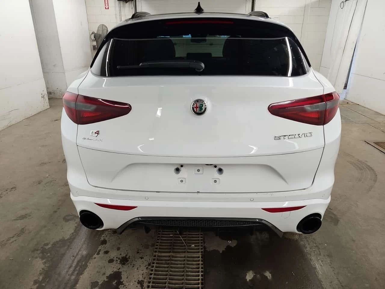 Alfa Romeo Stelvio * VELOCE * АВПТОКРЕДИТ БЕЗ ПЪРВОНАЧАЛНА ВНОСКА* , снимка 17 - Автомобили и джипове - 54920691