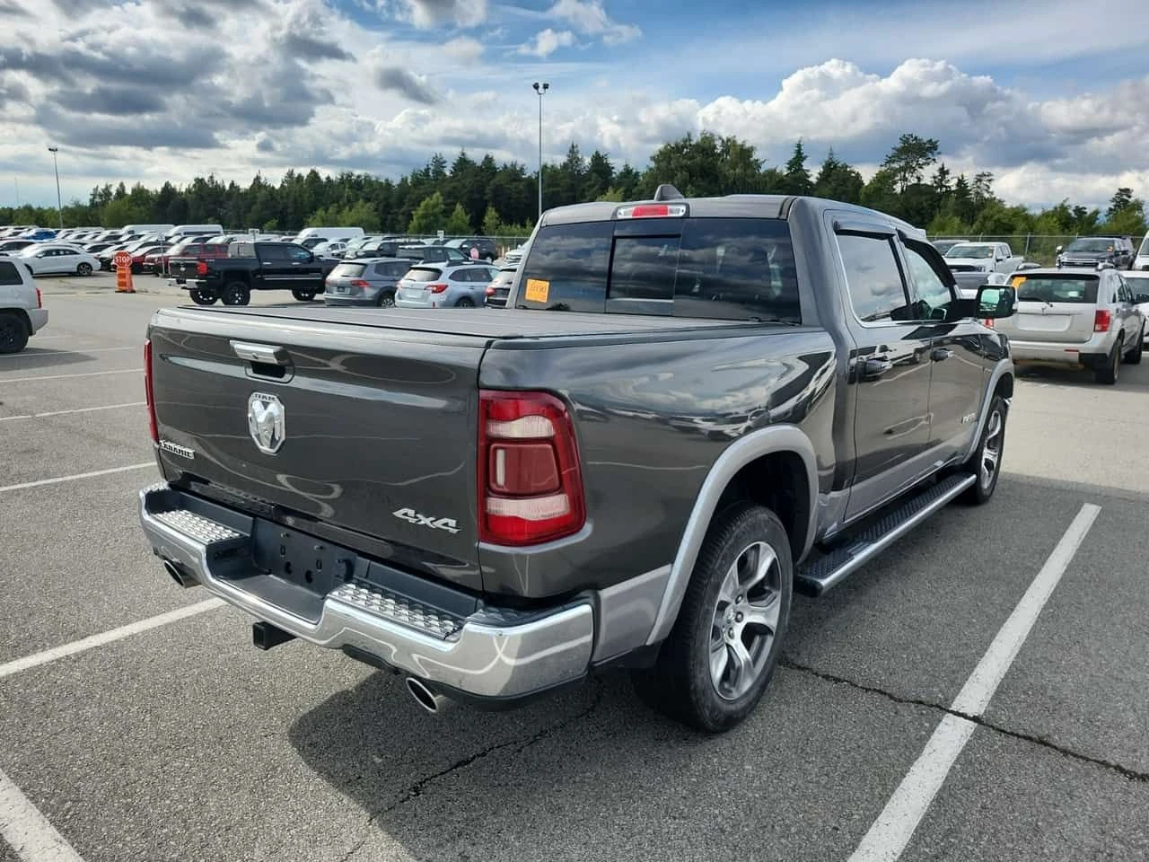 Dodge RAM 1500 * Laramie * АВТОКРЕДИТ БЕЗ ПЪРВОНАЧАЛНА ВНОСКА* , снимка 10 - Автомобили и джипове - 55261223