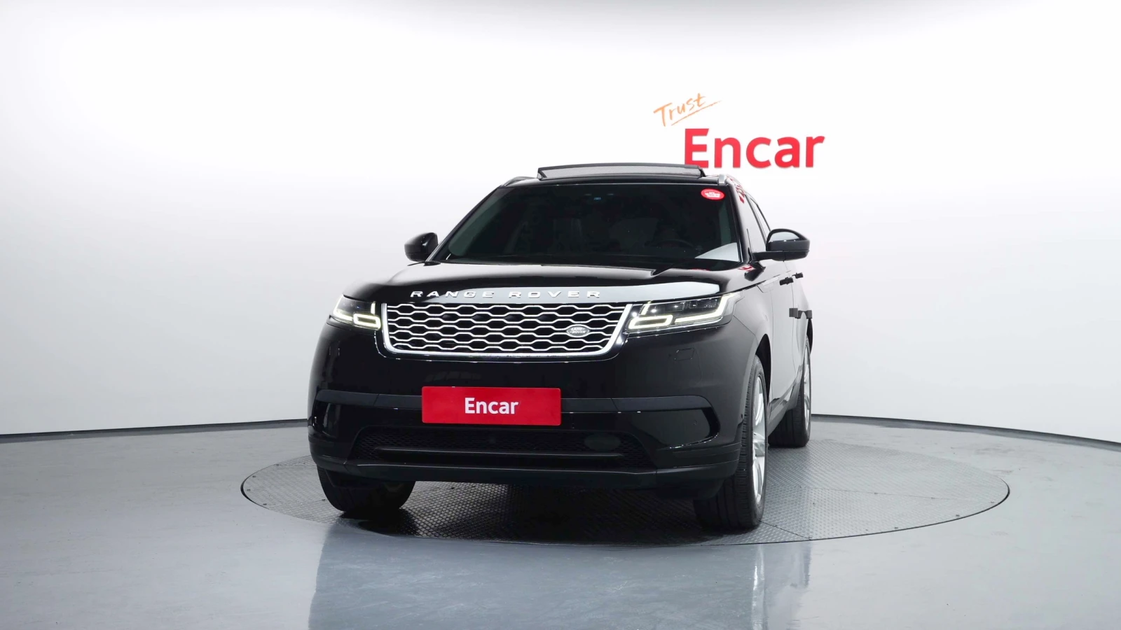 Land Rover Range Rover Velar D240* BLIND SPOT* ЕЛ. БАГАЖНИК* ЛЮК* КРАЙНА ЦЕНА, снимка 3 - Автомобили и джипове - 55595197