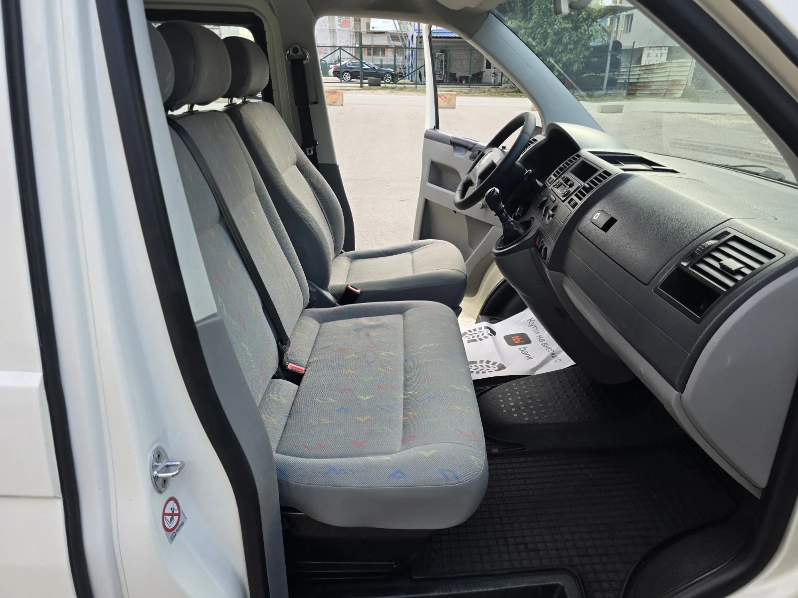 VW Transporter 1.9TDI 9MECTA, снимка 8 - Бусове и автобуси - 55515650