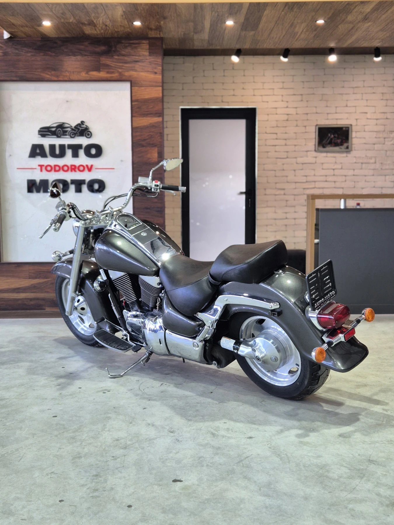 Suzuki Intruder VL 1500 Нов внос от ШВЕЙЦАРИЯ-регистриран!, снимка 5 - Мотоциклети и мототехника - 54837789