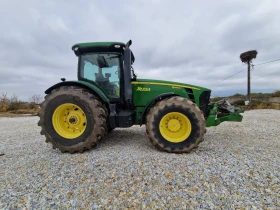      John Deere 8245R