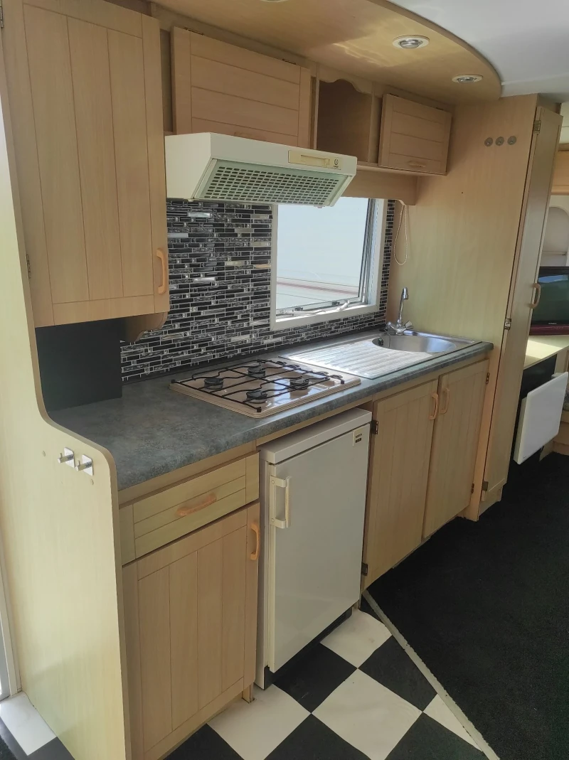 Каравана ABI STACARAVAN, снимка 3 - Каравани и кемпери - 52368505