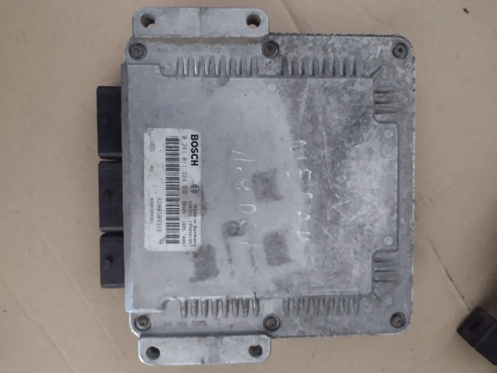 8200309316  8200309321   �������� ��������  RENAULT MEGANE 1.9 DCI Bosch 0 281 011 324 | Mobile.bg � ����������� 1