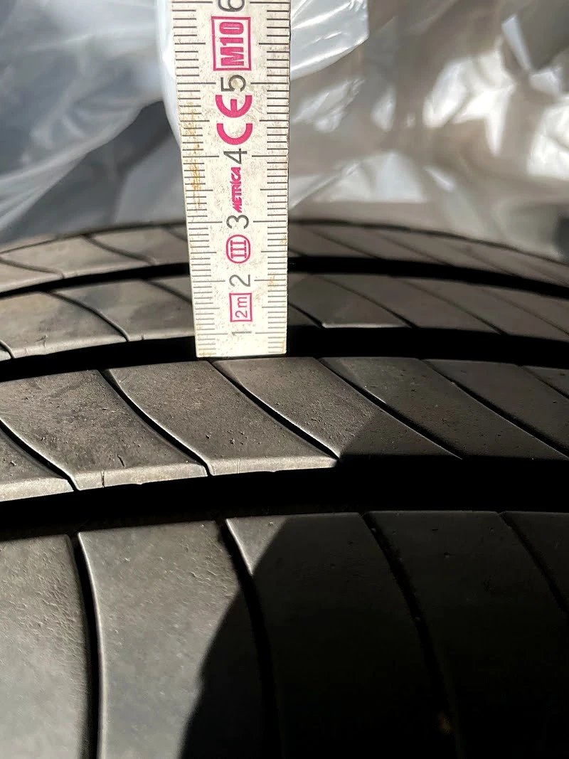 Гуми Летни 215/55R17, снимка 5 - Гуми и джанти - 56260239