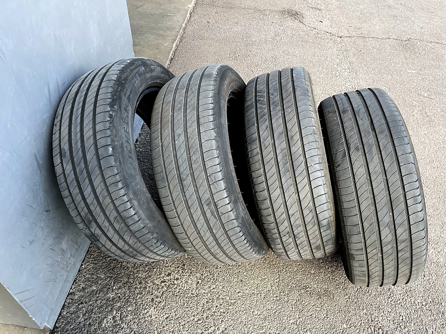 Гуми Летни 215/55R17