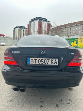 Mercedes-Benz C 220, снимка 4