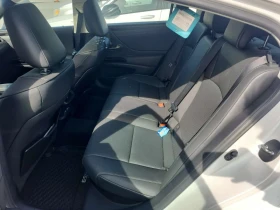 Lexus ES 300 * 300H * CARFAX * Без инциденти * , снимка 9