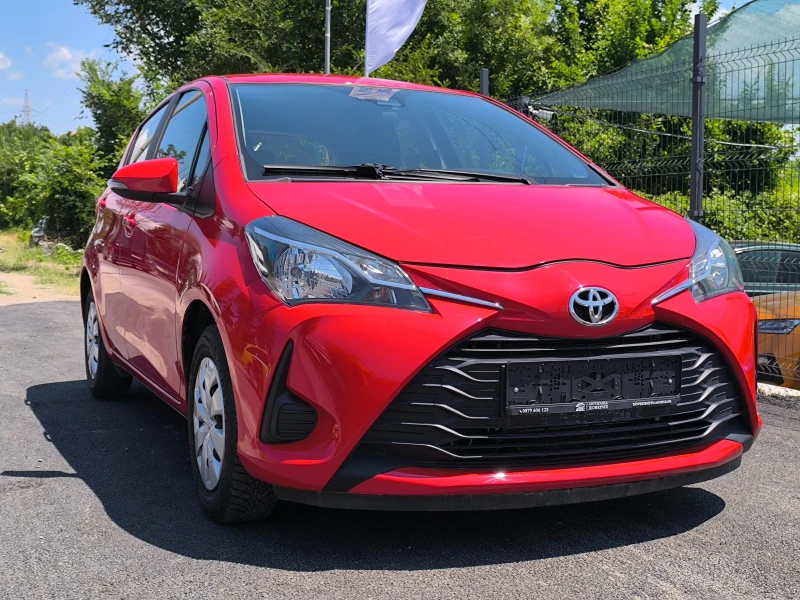 Toyota Yaris 1.0VVT-i, снимка 3 - Автомобили и джипове - 48233154