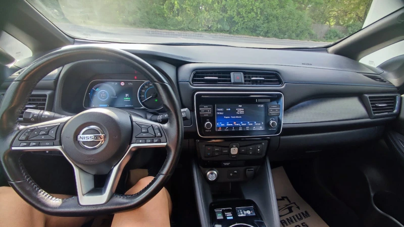 Nissan Leaf  40kWh Acenta, снимка 7 - Автомобили и джипове - 46747681