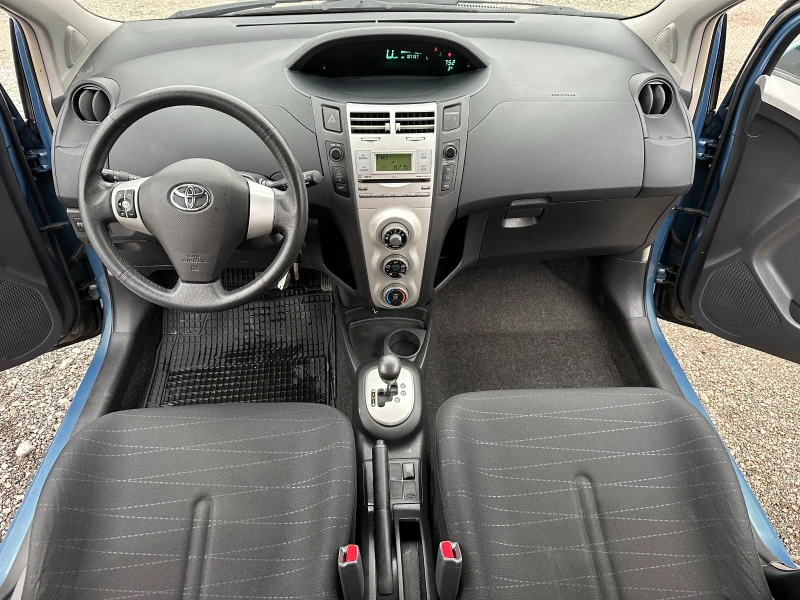 Toyota Yaris 1.4D4D 90kc AUTOMATIC, снимка 10 - Автомобили и джипове - 48208296